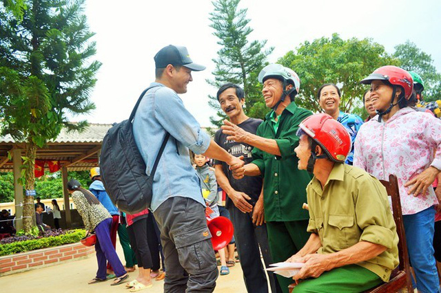 MC Phan Anh: Cho yêu thương để nhận lại thương yêu - 2