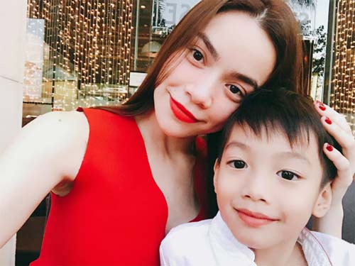 Sao Việt 24h qua: Sao Việt sum vầy bên gia đình đón năm mới Đinh Dậu - 12