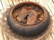 Du lịch - Ngày Tết, về làng Vũ Đại ăn cá kho