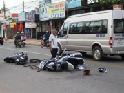 Tin tức - Bé 4 tuổi nguy kịch sau va chạm xe máy chiều mùng 3 Tết