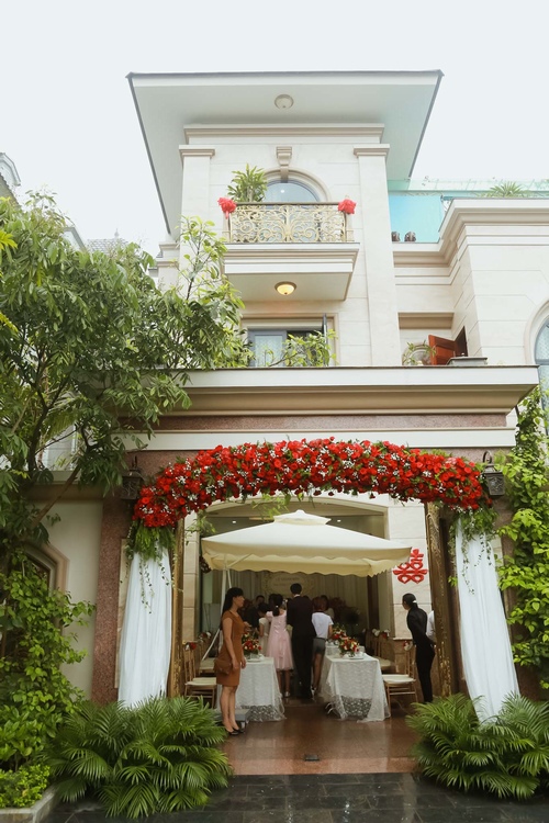 Dàn siêu xe khuấy đảo showbiz Việt 1 năm qua - 9