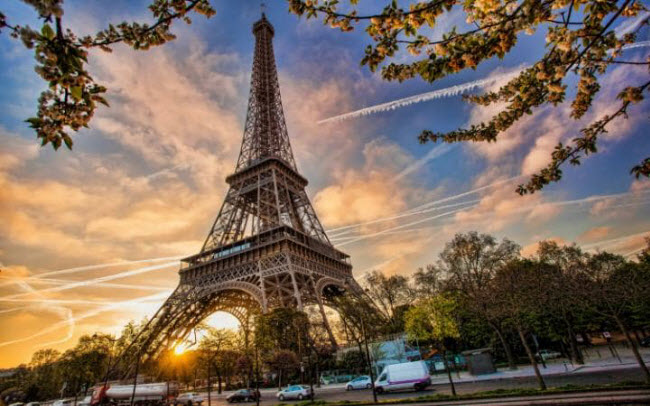 Paris: Thủ đô của nước Pháp đã giảm ba bậc từ vị trí thứ 2 trong năm 2015 và 2014.
