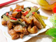 Bếp Eva - Thịt ba chỉ kho dưa chua đậm đà, đưa cơm