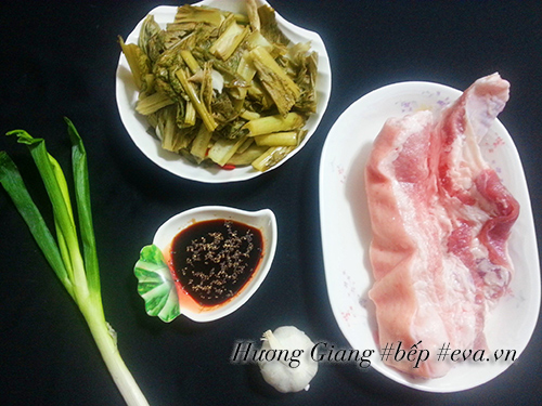 Thịt ba chỉ kho dưa chua đậm đà, đưa cơm - 1