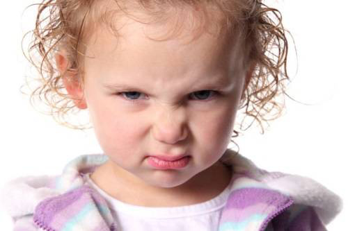 Trẻ nhõng nhẽo, mè nheo amp;#34;không ai chịu nổiamp;#34;, mẹ cần áp dụng ngay 3 bí quyết này - 1