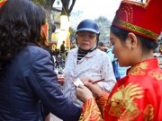 Mua sắm - Giá cả - Giá vàng lao dốc, mua xong bước ra khỏi cửa đã lỗ