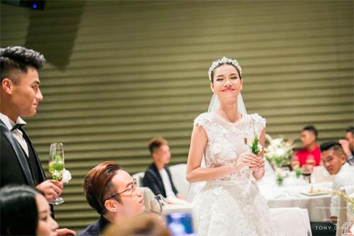 Sao Việt 24h qua: Mạc Hồng Quân trổ tài vào bếp, tự khen mình đảm đang - 2