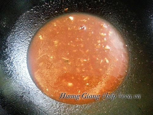 Trứng cút sốt chua ngọt đơn giản nhưng trôi cơm, nhìn chỉ muốn ăn ngay - 4