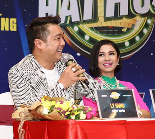 47 tuổi, Lý Hùng vẫn bảnh bao, phong độ khi tái ngộ amp;#34;người tìnhamp;#34; Việt Trinh - 15