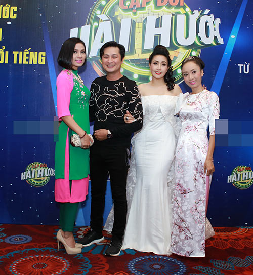 47 tuổi, Lý Hùng vẫn bảnh bao, phong độ khi tái ngộ amp;#34;người tìnhamp;#34; Việt Trinh - 13