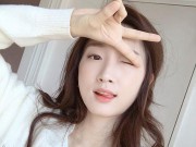 Làm đẹp - Trang điểm trong sáng ngày Valentine với tone màu hồng đào thời thượng