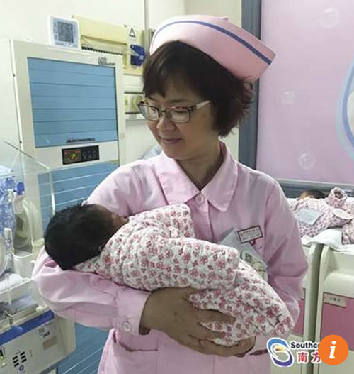 Bé trai nặng 3,8kg chào đời từ phôi thai đông lạnh 16 năm trước - 2