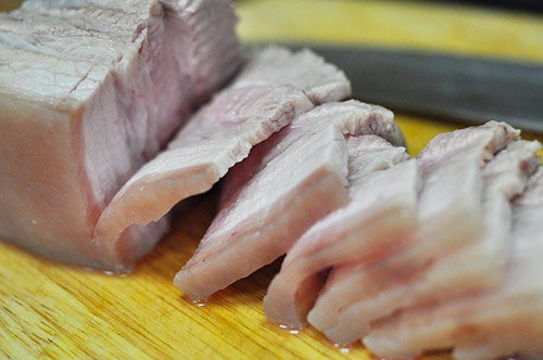 Sai lầm nhỏ thường gặp khi chế biến thịt gây hại sức khỏe - 1