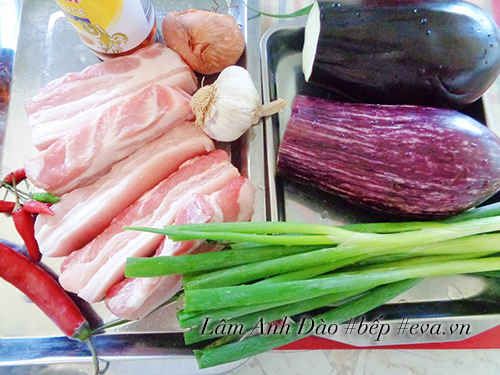 Cà tím kho quẹt rẻ tiền mà trôi cơm vô cùng - 1