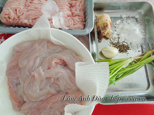 Tự làm xúc xích gà hấp dẫn, mẹ thích con mê - 1