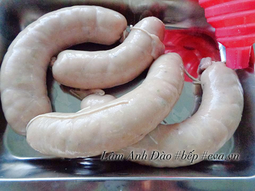 Tự làm xúc xích gà hấp dẫn, mẹ thích con mê - 5