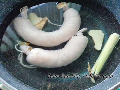 Tự làm xúc xích gà hấp dẫn, mẹ thích con mê - 6