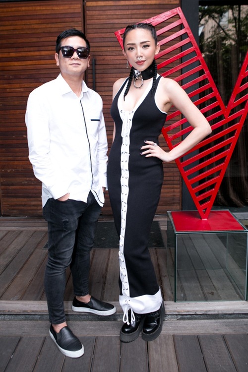The Voice 2017: Thu Minh lên tiếng về sự xuất hiện amp;#34;hơi lốamp;#34; gây tranh cãi ở vòng Giấu mặt - 13