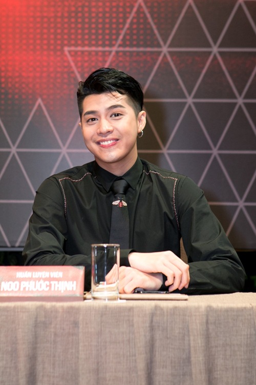 The Voice 2017: Thu Minh lên tiếng về sự xuất hiện amp;#34;hơi lốamp;#34; gây tranh cãi ở vòng Giấu mặt - 11
