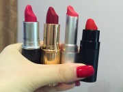 Làm đẹp - Bói vui: Hình dáng thỏi son đang dùng nói gì về tính cách của bạn?