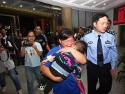 Tin tức - Bi hài chuyện người chồng bán con riêng với tình nhân để trả nợ giúp vợ