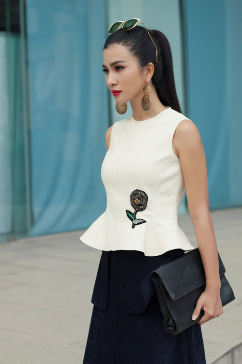 amp;#34;Gái 1 conamp;#34; Kim Tuyến đẹp cá tính, khác lạ khi xuống phố ngày xuân - 9