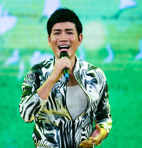 Thái Châu rưng rưng nước mắt khi hát lại ca khúc amp;#34;đinhamp;#34; sau 44 năm - 6