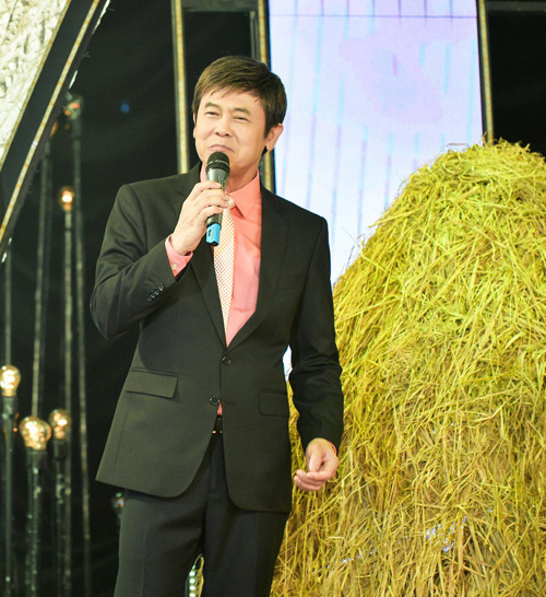 Thái Châu rưng rưng nước mắt khi hát lại ca khúc amp;#34;đinhamp;#34; sau 44 năm - 1