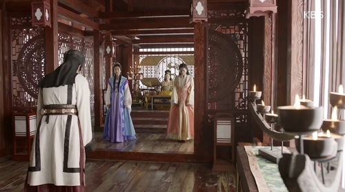 Hwarang tập 18: Cùng một ngày, Park Seo Joon phải đối mặt với 2 bi kịch lớn nhất đời - 4