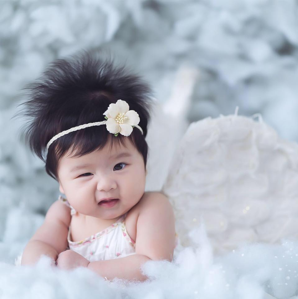 Vân Trang khoe ảnh con gái cưng mắt đá lông nheo, tóc dựng ngược siêu hóm hỉnh - 1