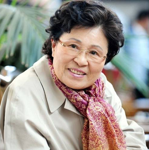 Khán giả khóc thương amp;#34;người bà quốc dânamp;#34; Kim Ji Young qua đời vì ung thư - 1
