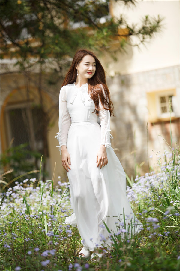 Cứ tràn trề gợi cảm thế này, bảo sao 52 tuổi MC Kỳ Duyên vẫn khiến mày râu loạn nhịp - 6