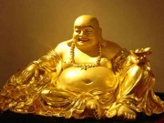 Nhà đẹp - Đây là lý do nhà giàu thích đặt tượng Phật Di Lặc ôm thỏi vàng ở phòng khách