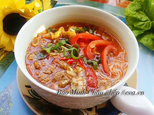 Bữa sáng đã miệng với bún riêu cua nóng hổi - 10