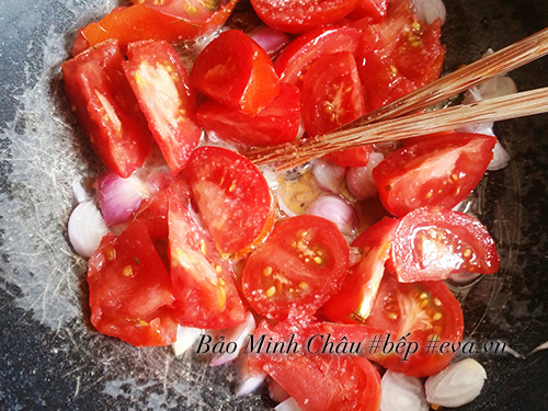 Bữa sáng đã miệng với bún riêu cua nóng hổi - 5