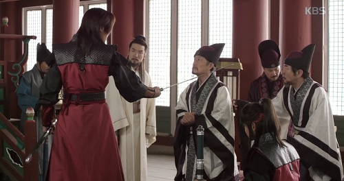 Hwarang tập cuối: Giữa giang sơn và mỹ nhân, Park Seo Joon đã chọn điều này - 6