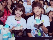 Xem & Đọc - Hari Won rạng rỡ cùng Ngô Kiến Huy gây "náo loạn" rạp phim