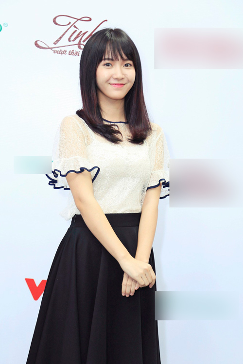 Nathan Lee hạnh phúc vì lần đầu được mẹ hộ tống đi diễn - 14