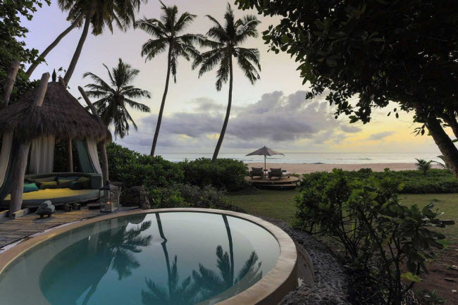 Seychelles: Quốc đảo ở châu Phi này đã trở nên nổi tiếng sau khi Hoàng tử William và vợ Kate Middleton tận hưởng kỳ nghỉ trăng mật của họ tại đây vào năm 2011. Hòn đảo này hấp dẫn du khách nhờ nhiệt độ ôn hòa, thiên nhiên đa dạng và bãi biển đẹp. Gần đây nhất, George Clooney và Amal Alamuddin cũng tới Seychelles sau lễ cưới của họ.
