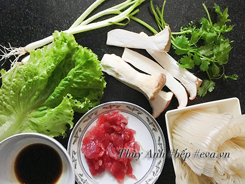 Mì Chũ xào thịt bò nấm đơn giản mà ngon - 1