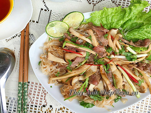 Mì Chũ xào thịt bò nấm đơn giản mà ngon - 10