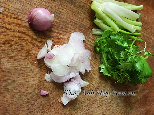 Mì Chũ xào thịt bò nấm đơn giản mà ngon - 3