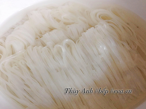Mì Chũ xào thịt bò nấm đơn giản mà ngon - 4