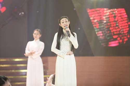 Cháu gái danh ca Thái Châu xin lỗi khán giả vì ồn ào xung quanh mối quan hệ với cậu ruột - 3