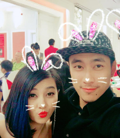 Con trai Cát Phượng ngày càng thân thiết bên người yêu của mẹ - 5