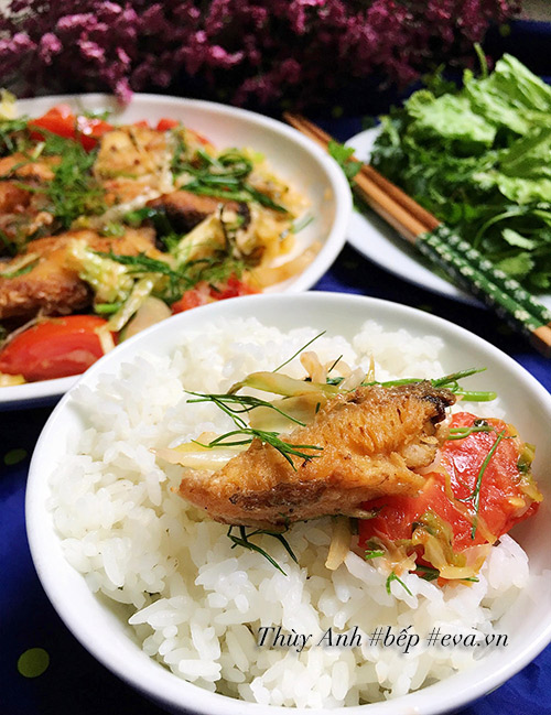 Lạ miệng với cá chiên xào dưa bắp cải chua - 9