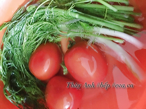 Lạ miệng với cá chiên xào dưa bắp cải chua - 2