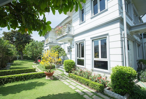 Biệt thự amp;#34;hoàng giaamp;#34; của mỹ nhân ăn chay gợi cảm nhất Châu Á - 2