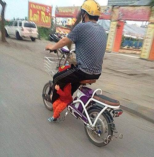 Những sáng tạo của bố mẹ Việt khi chăm con khiến người Tây amp;#34;ngả nónamp;#34; - 2