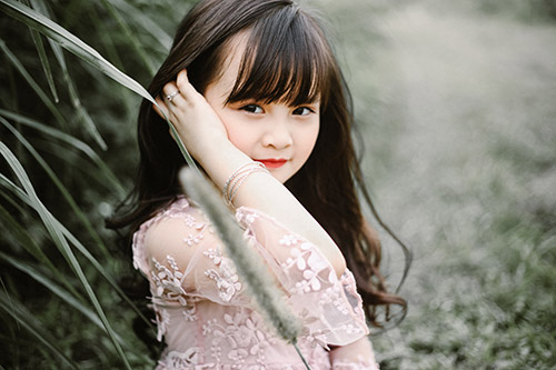amp;#34;Hotgirl tiểu họcamp;#34; từng diện đồng phục “ngắn cũn” gây tranh cãi khoe ảnh mới tựa thiếu nữ - 10